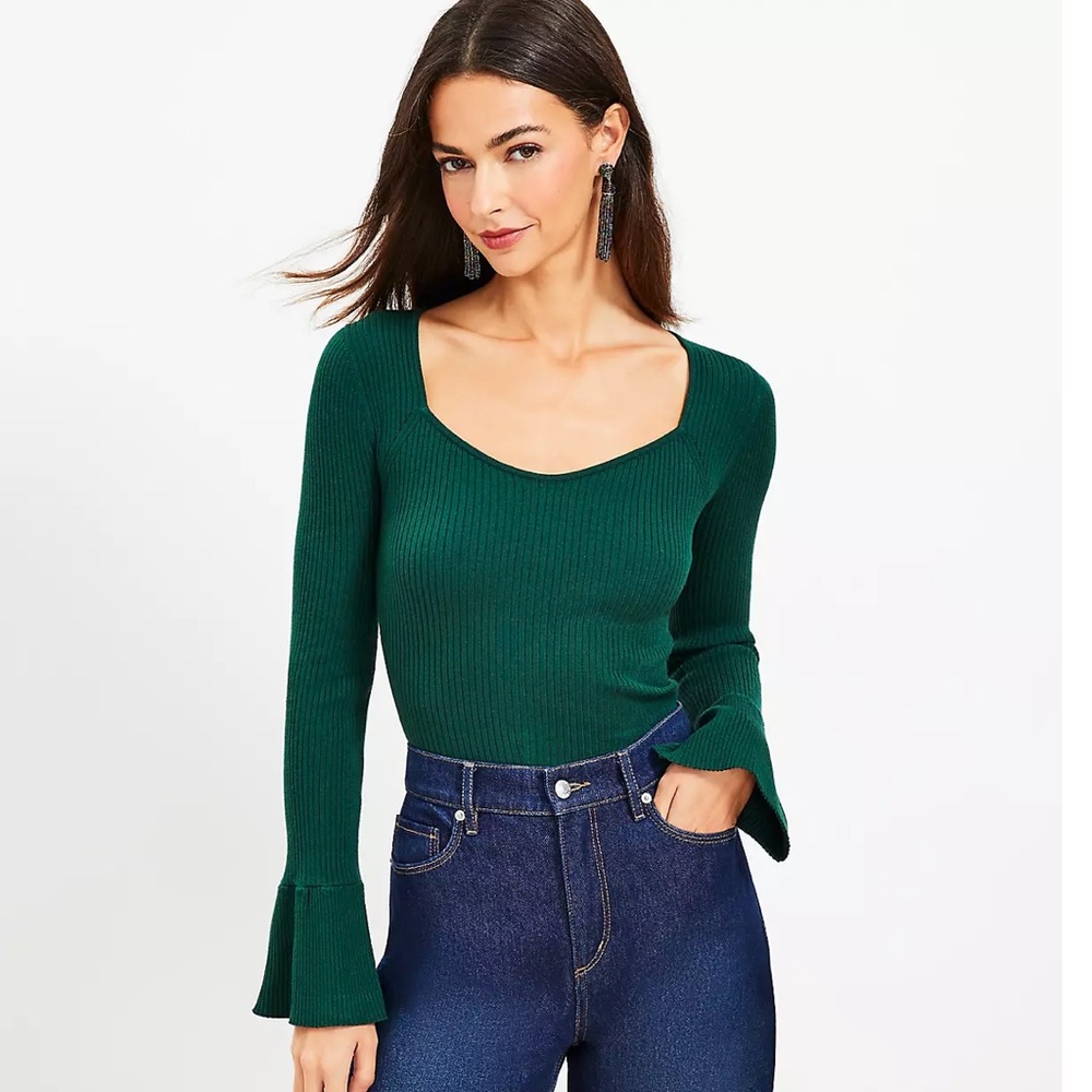 NWOT LOFT Ribbed Sweetheart Neck Flare Cuff Sweater - L - Emerald